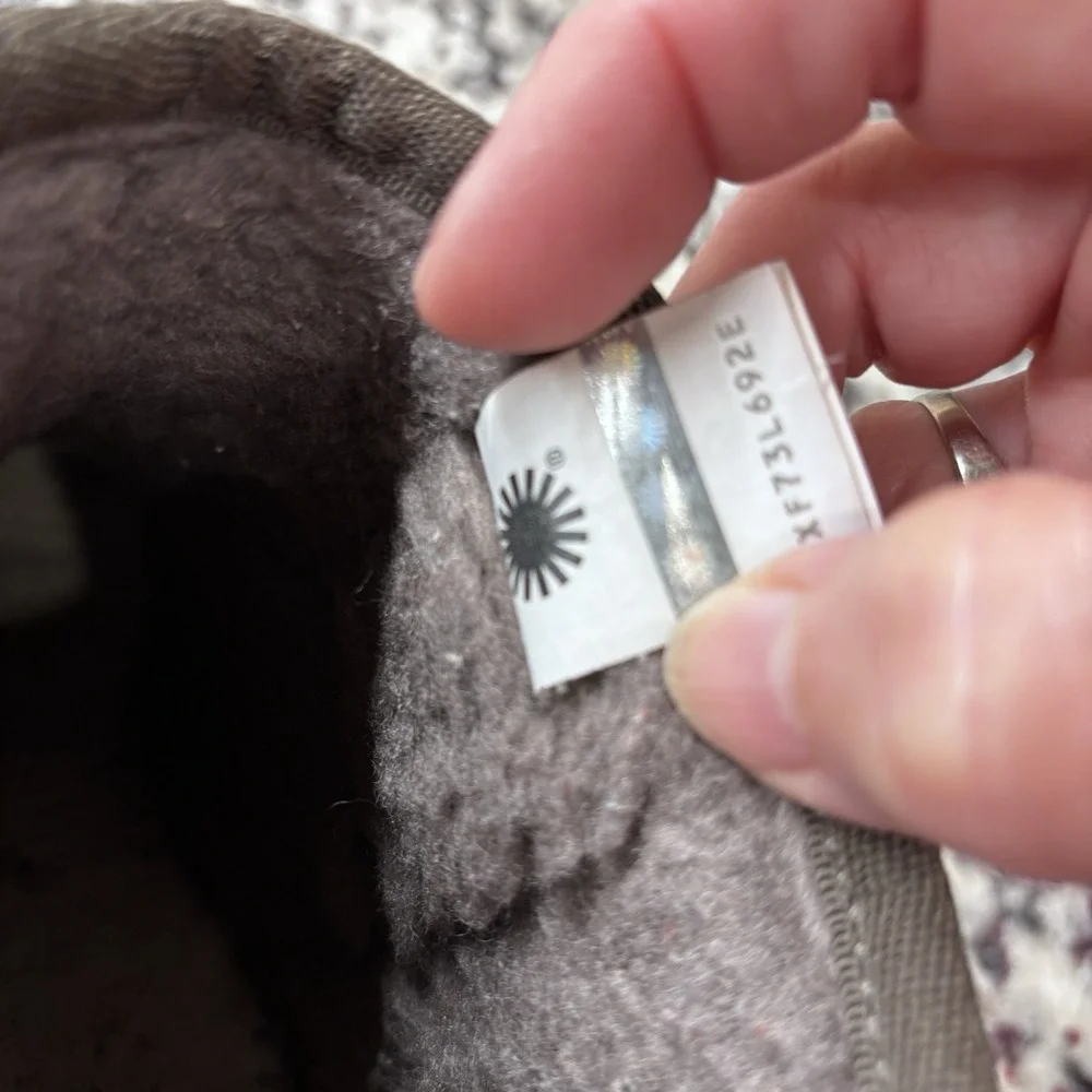 UGG Classic Femme Women's Mini Boot - Gray, US 7‎